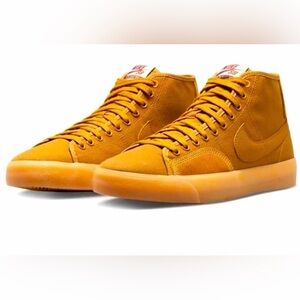 Nike Men's SB Blazer Court Mid
